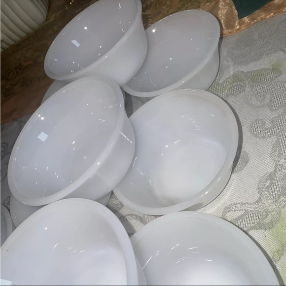 10 Vintage 6oz White Milk Glass Custard Cups Ramekins/ Fruit Bowls/ Prep Cups - Picture 4 of 9
